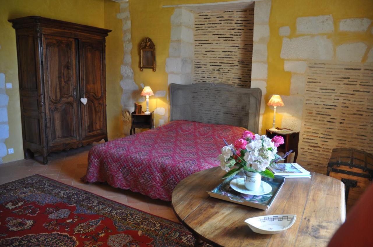 Chateau La Gentilhommiere Du Puits Notre-Dame 30 Rue De L'Eglise 24110 Saint Leon Sur L'Isle 외부 사진