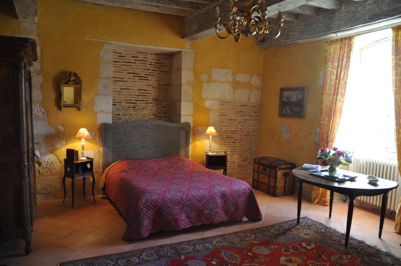 Chateau La Gentilhommiere Du Puits Notre-Dame 30 Rue De L'Eglise 24110 Saint Leon Sur L'Isle 외부 사진
