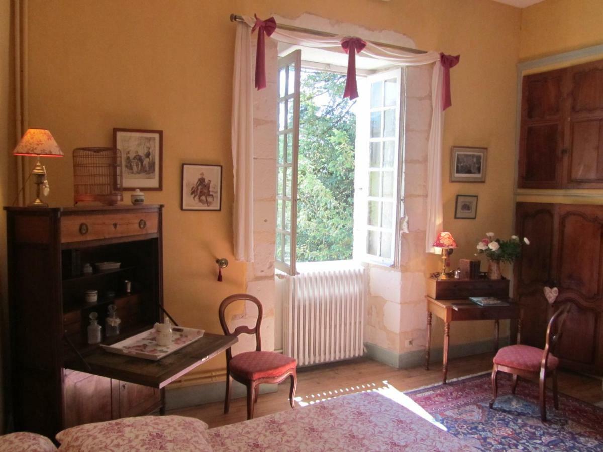 Chateau La Gentilhommiere Du Puits Notre-Dame 30 Rue De L'Eglise 24110 Saint Leon Sur L'Isle 외부 사진
