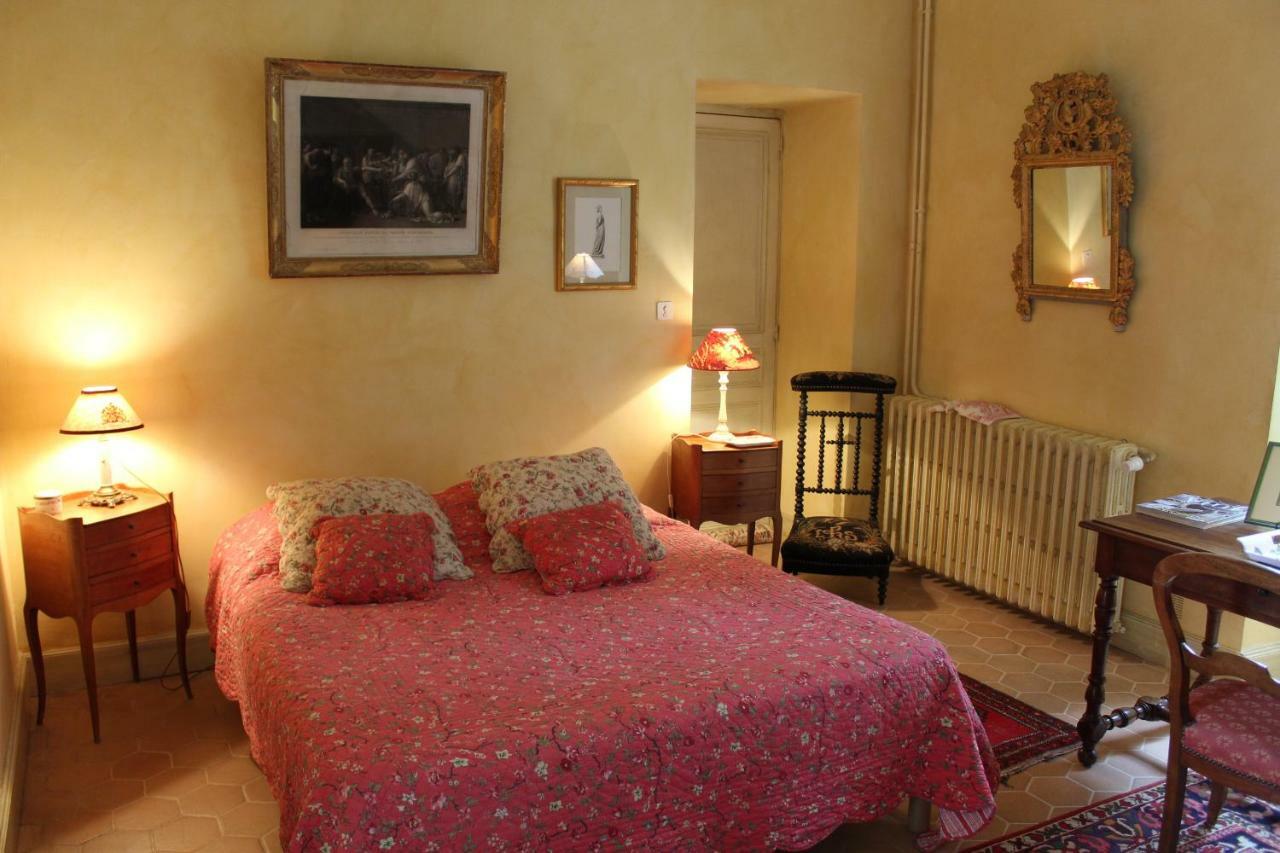Chateau La Gentilhommiere Du Puits Notre-Dame 30 Rue De L'Eglise 24110 Saint Leon Sur L'Isle 외부 사진